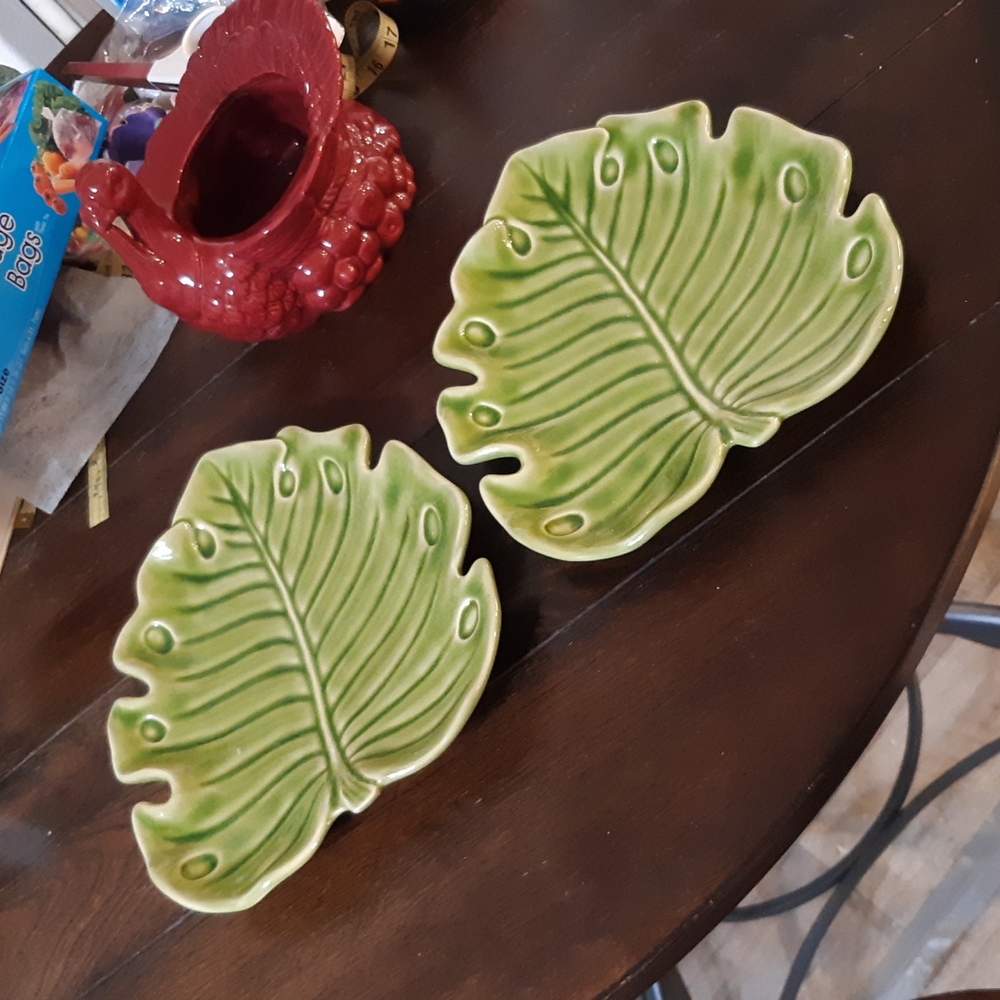 Salad Plate Set Ceramic Green Leaf Tablewear dinner 2 MONTEREY COLLECTION